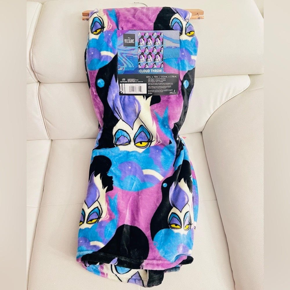 Disney Villains Throw- Ursula
